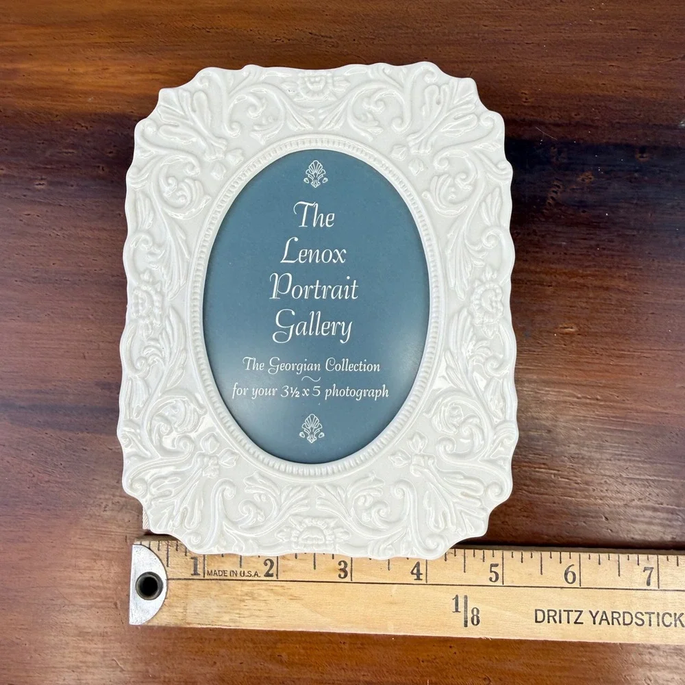 Lenox Portrait Gallery Georgian Collection Ivory China 3.5x5 Picture Frame